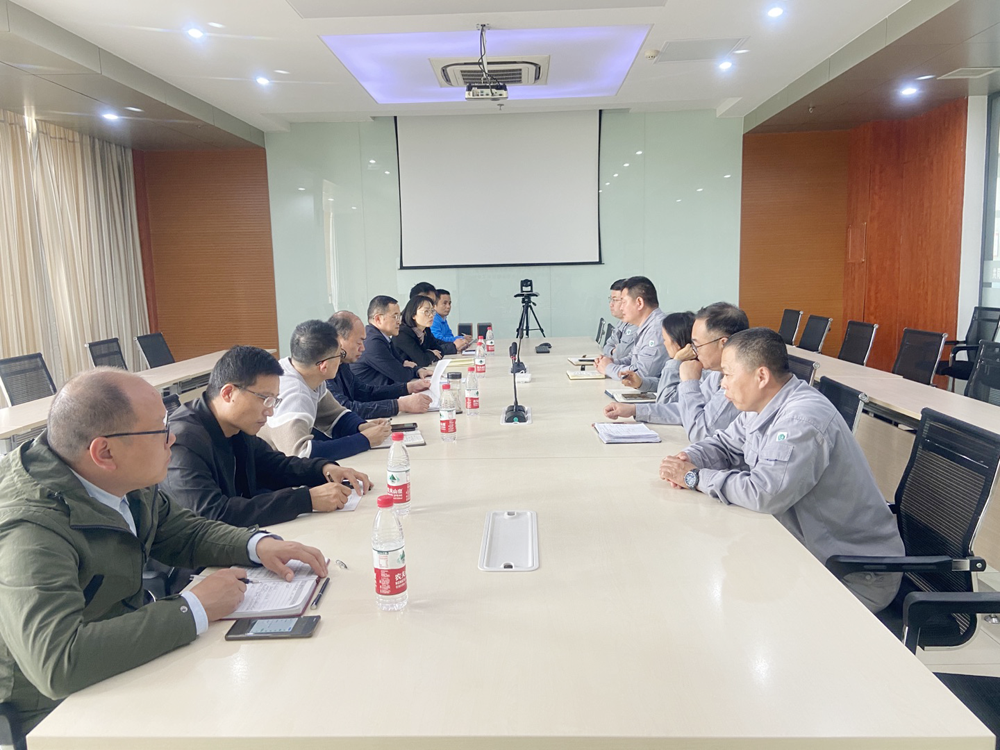 仪征市市场监视治理局李忠雪局长.png