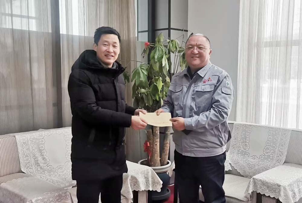 集团党委书记梁军接待辽阳市残联向导到008PG国际走访慰问 (1).jpg 集团党委书记梁军接待辽阳市残联向导到008PG国际走访慰问 (1).jpg